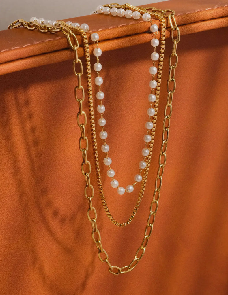 Cadeaux necklace